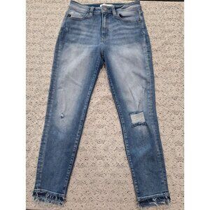 EUC KanCan Estilo Distressed Frayed Hem Blue Jeans-Size 9/28